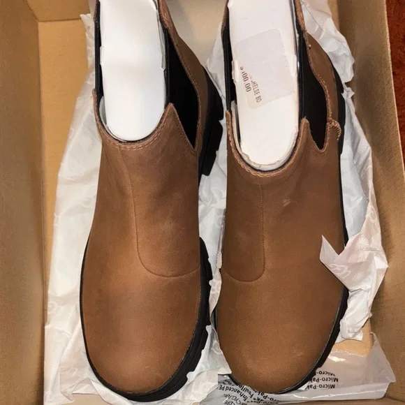 UGG Tan Leather K Ashton Chelsea Boots - Picture 4 of 6